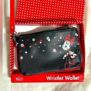 Disney Minnie Mouse Wristlet Wallet Brand with box and tags